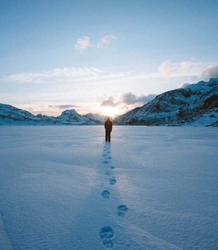 footprint-on-snow